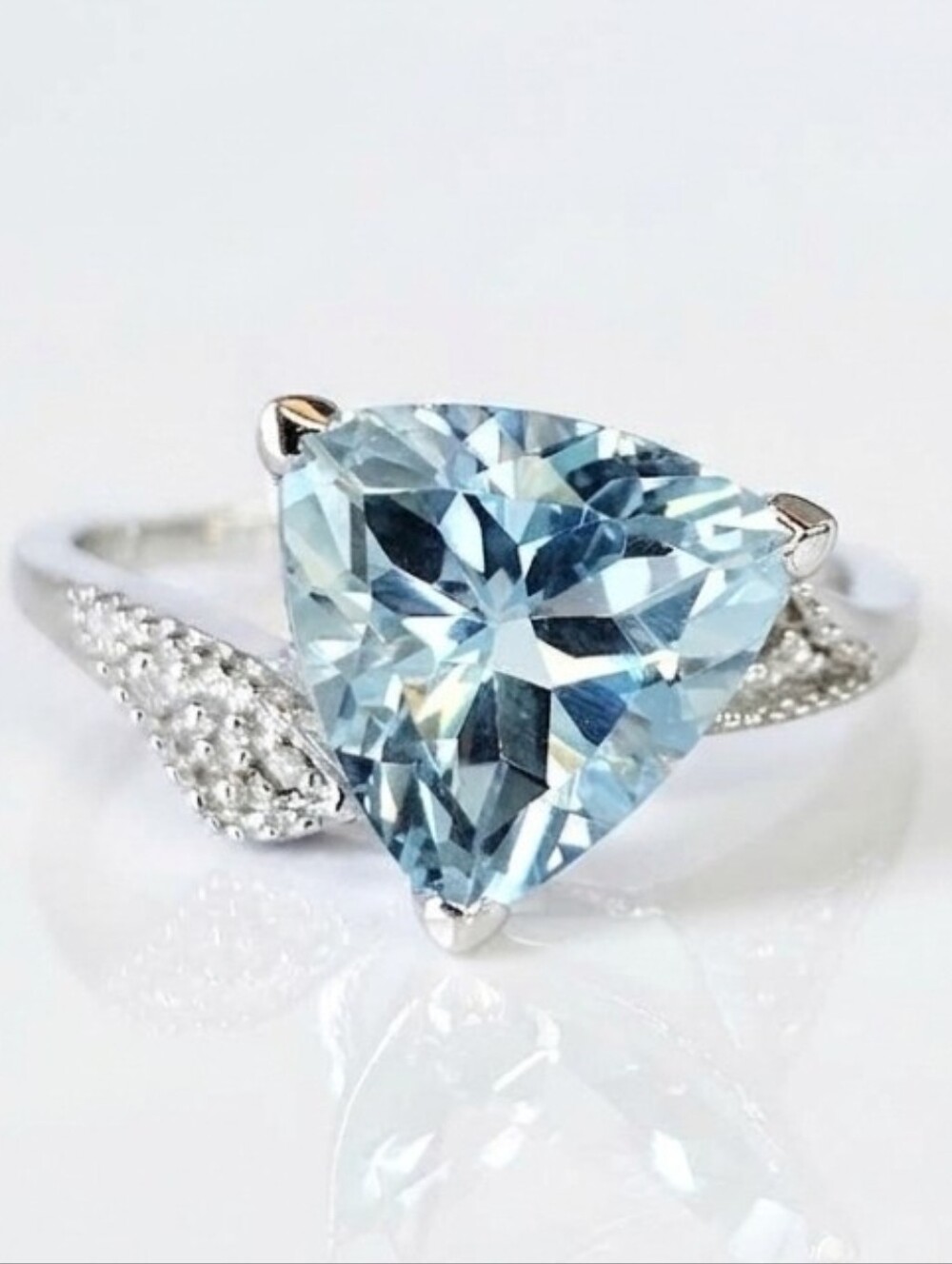 Genuine Trillion Cut Swiss Blue Topaz & Diamond Ring White Gold Vermeil Sz 7!